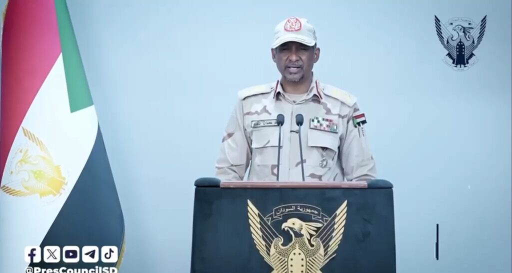 قراءة | «نكون أو لا نكون» و«فكّ الرسن».. كيف أعاد حميدتي ترتيب رسائله بعد زيارة البرهان إلى أم سيالة؟