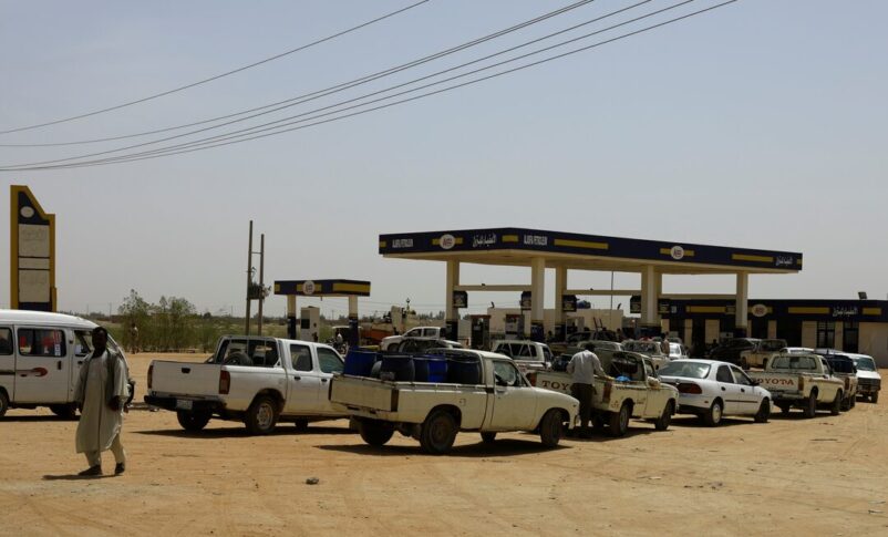 انخفاض أسعار الوقود والغاز في ثلاث ولايات سودانية