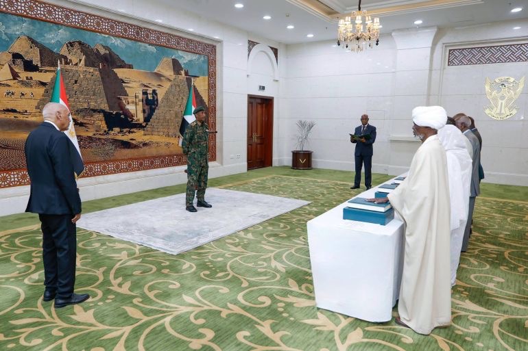 محكمة السودان الدستورية بين تحقيق العدالة ومخاوف التعيين بسبب الولاء !!