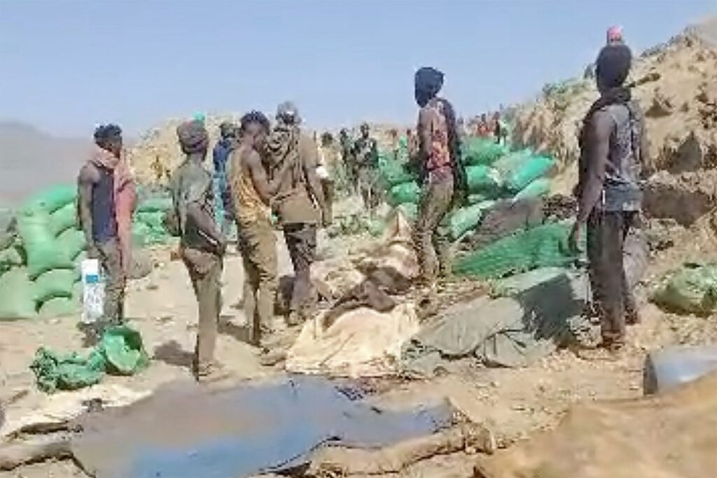شهادات من موقع الموت.. تحقيق جديد يعيد فتح ملف قصف المعدنين السودانيين قرب الحدود المصرية …