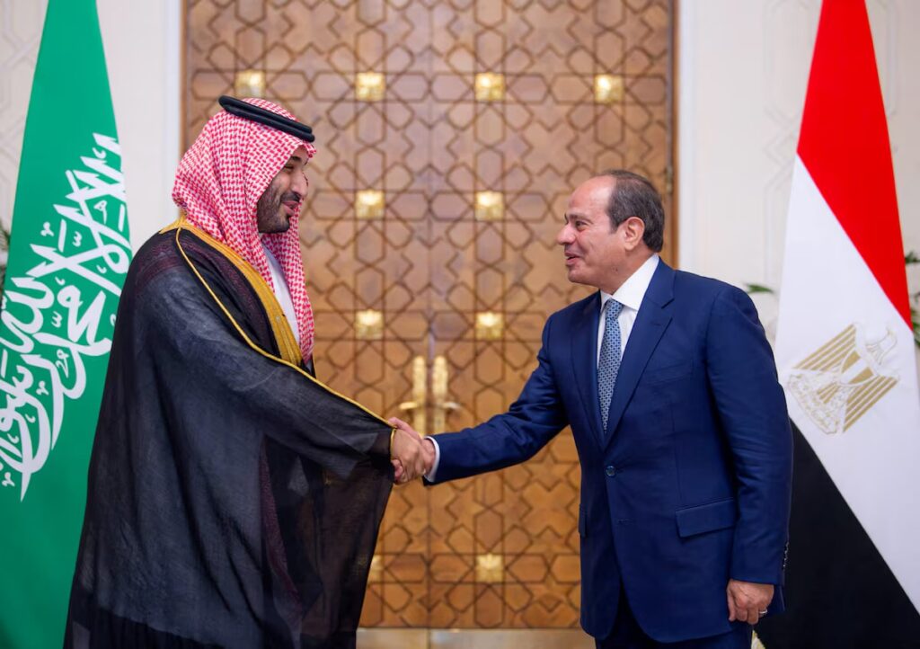 القاهرة تؤجل قرار التدخل العسكري.. البرلمان المصري يفتح أسبوعًا جديدًا لحسابات الحرب في اليمن