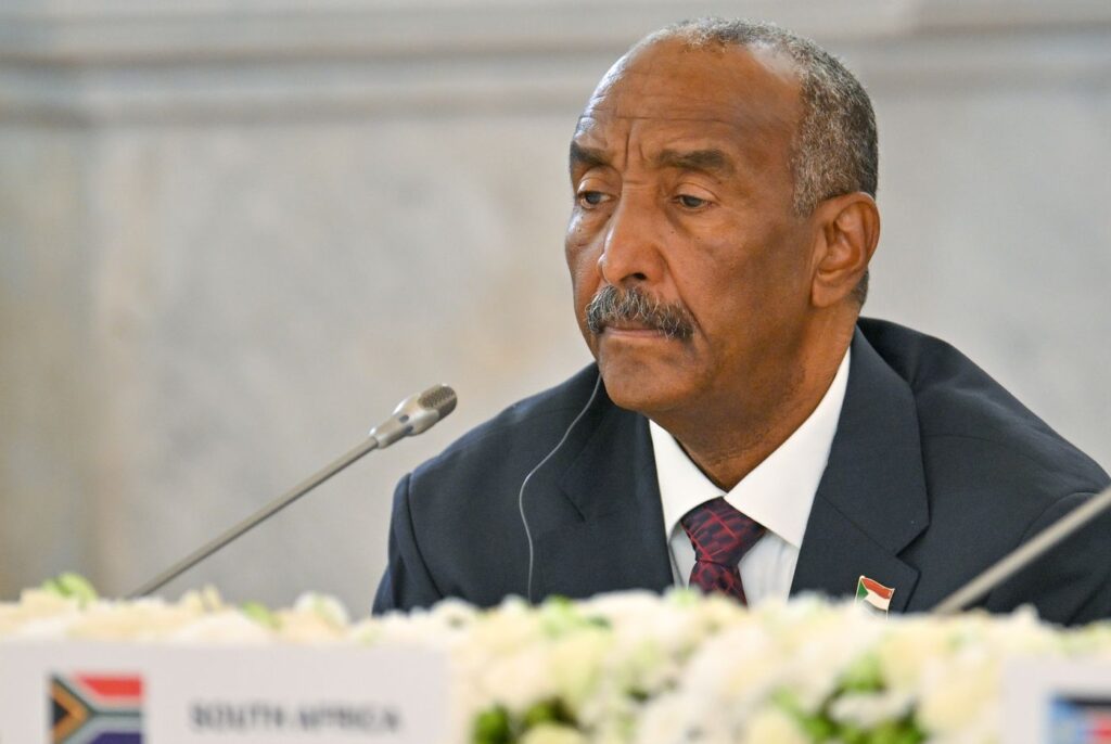 البرهان من موسكو: سلام سوداني بلا إملاءات خارجية وشراكة استراتيجية أوسع مع روسيا ،،